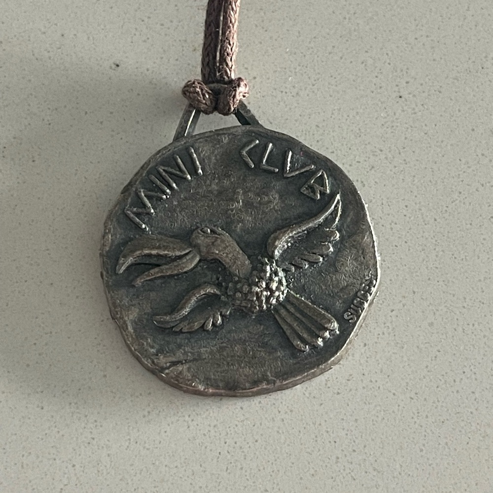 CLUB MED Mini Club Silver Pendant